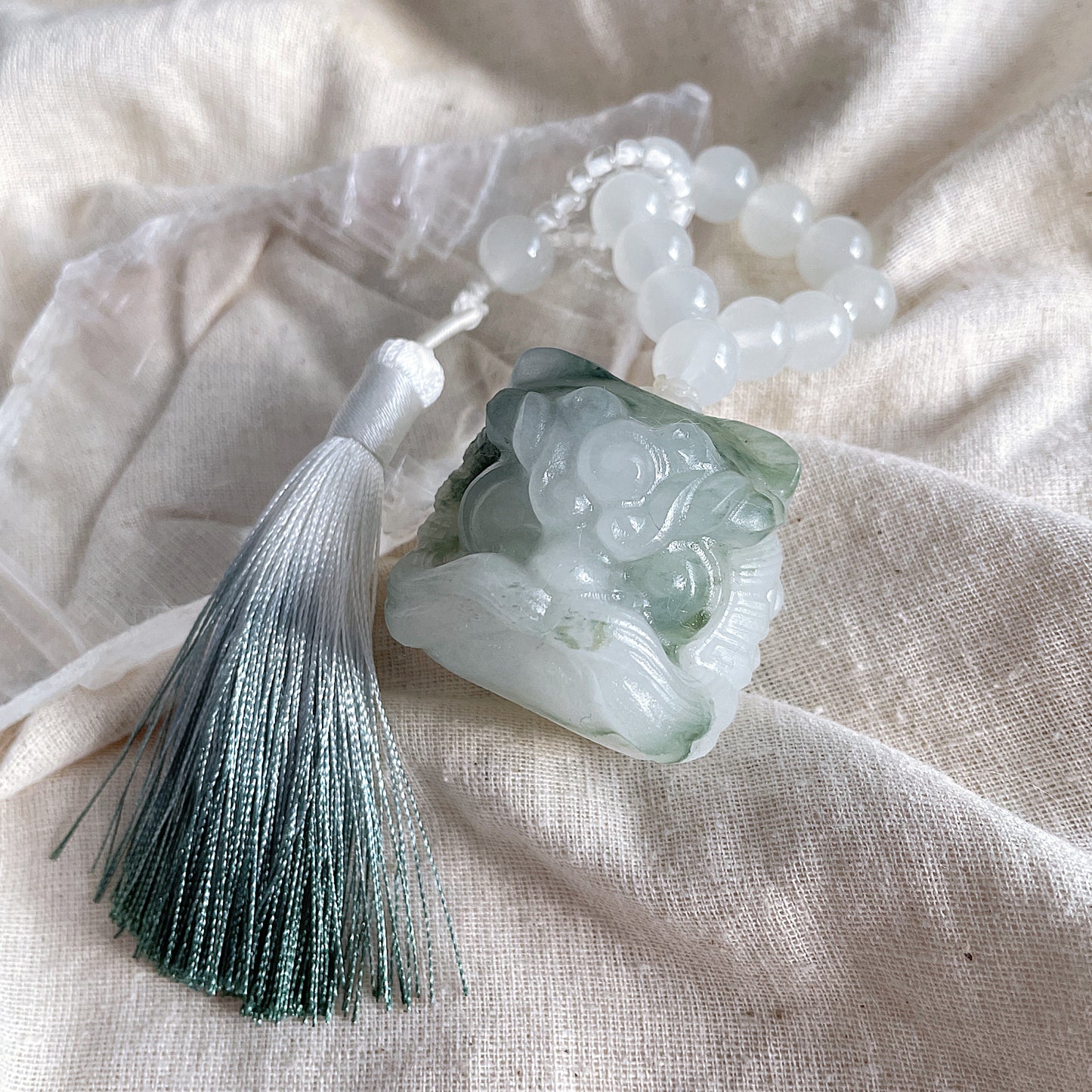 Tianshan Emerald Jade Gelang Kaki Kristal Jade Lion Sculpture 天山翠
