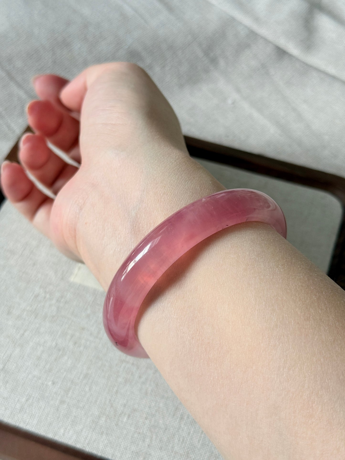 Gemmy Juicy Rose Quartz 59mm Love Healing Bangle