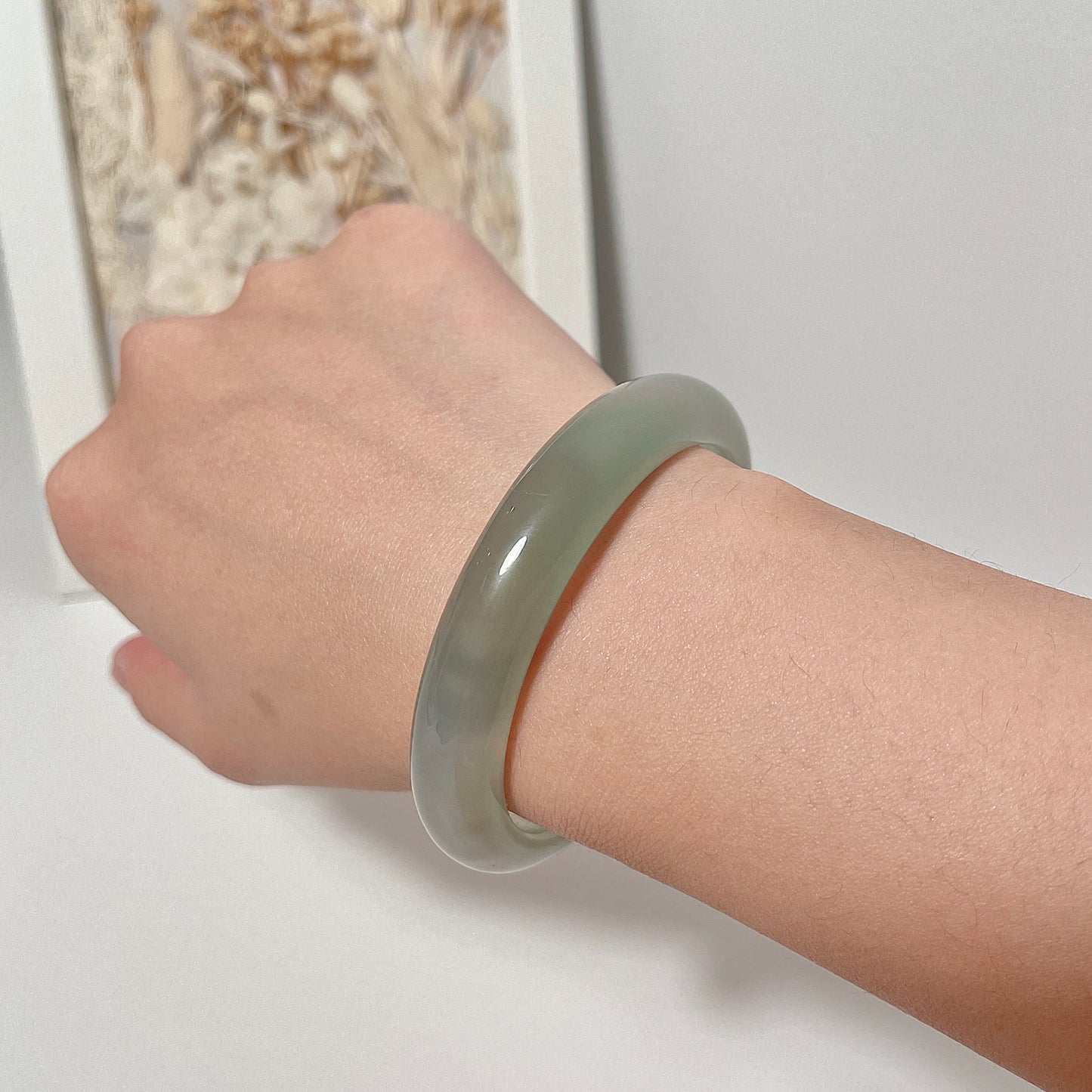 Chalcedony Agate Bangle (瑪瑙玉髓)