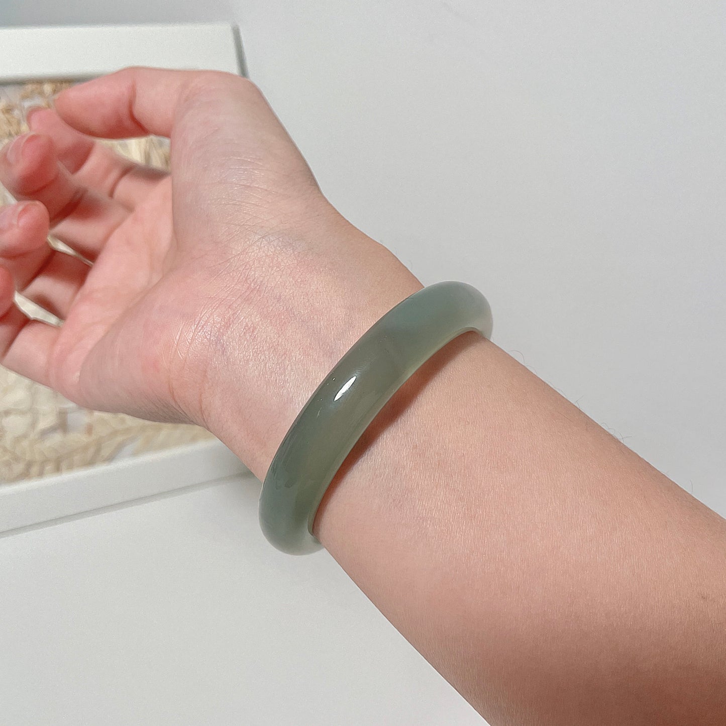Chalcedony Agate Bangle (瑪瑙玉髓)
