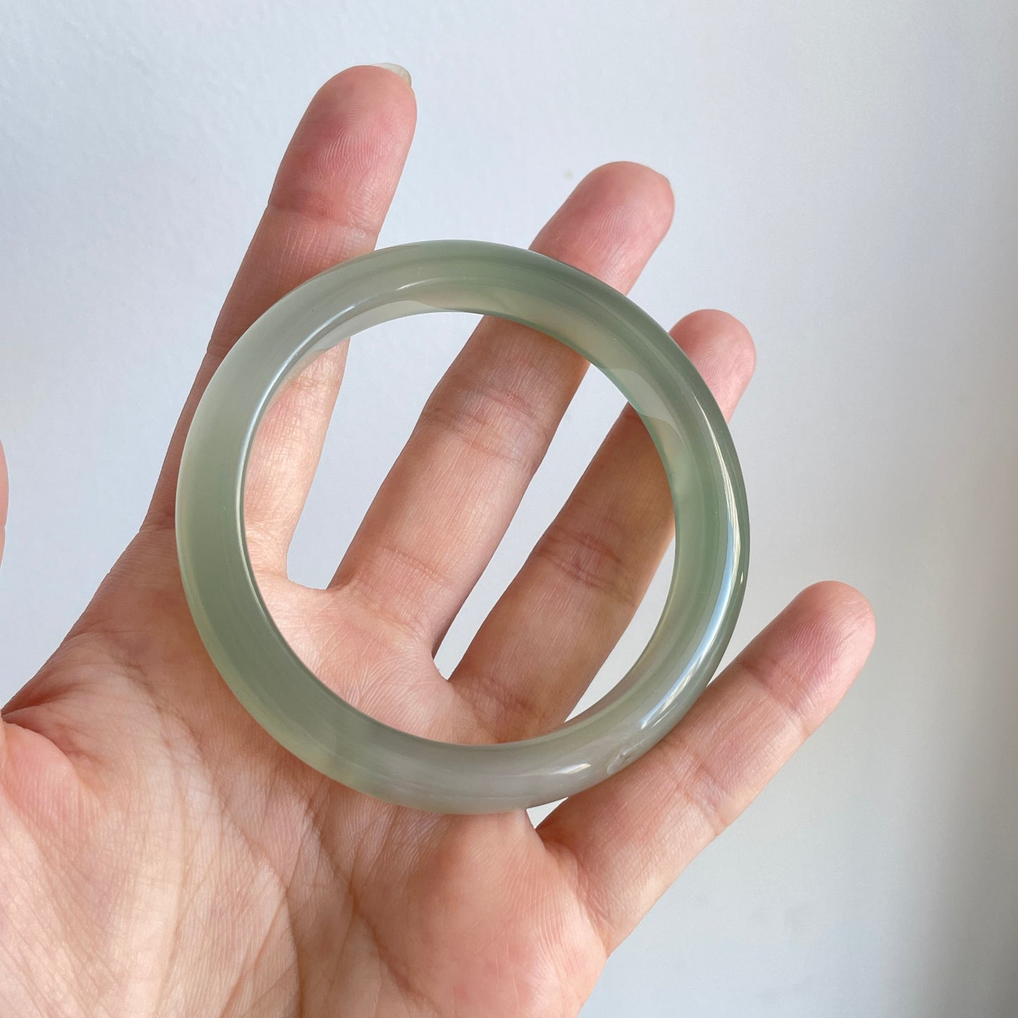 Chalcedony Agate Bangle (瑪瑙玉髓)