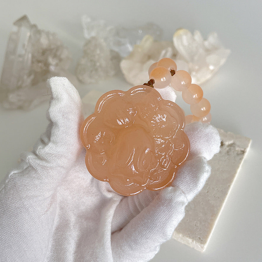 She Tai Cui Jade Bunny Flower Craving (佘太翠)