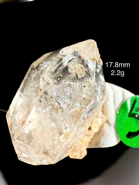 Double Terminated Points Sichuan Quartz 2.2g