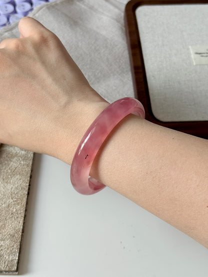 Gemmy Juicy Rose Quartz 59mm Love Healing Bangle