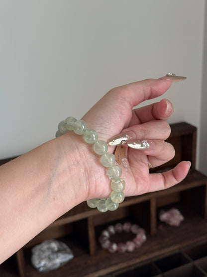 Natural Gradient Prehnite Bracelet 11.3mm