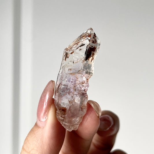 Amethyst Red Mud Skeletal Petroleum Quartz