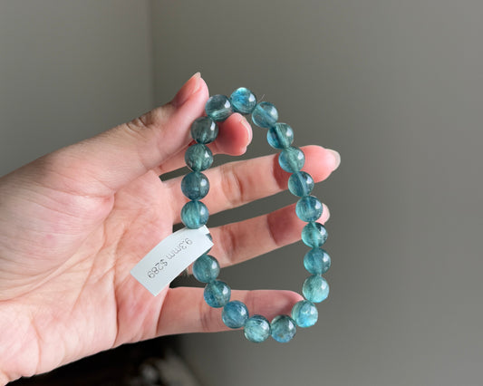 Ultra High Quality Rare Green Blue Kyanite Bead Bracelet